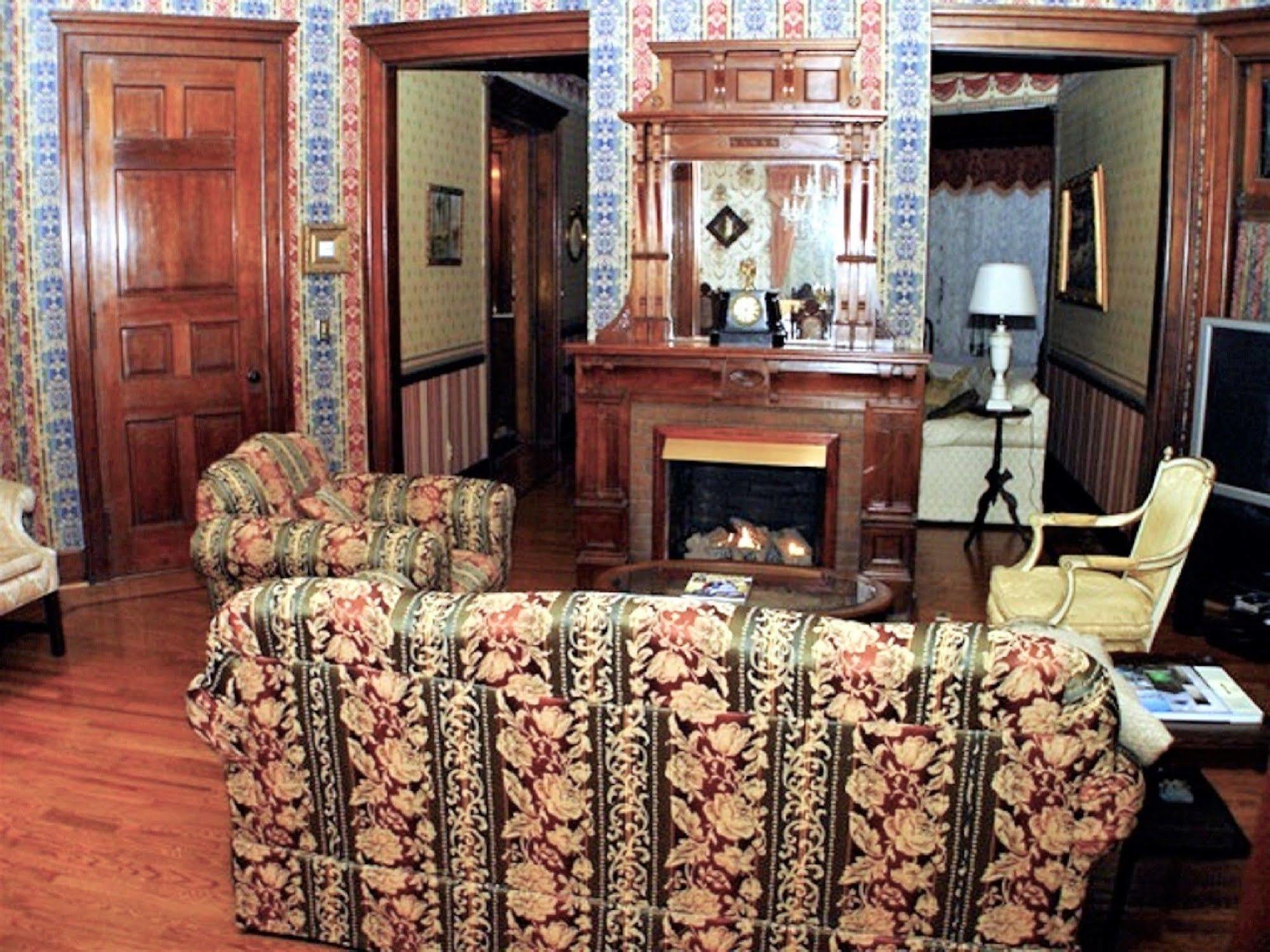Herrold On Hill Bed And Breakfast Wabash Extérieur photo